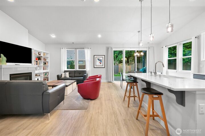 Property Photo: 1384 Fernwood Lane WA 98248