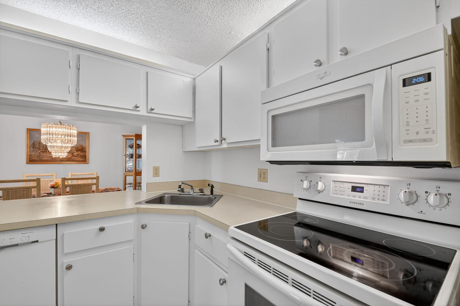 Property Photo:  627 Sea Pine Way B2  FL 33415 