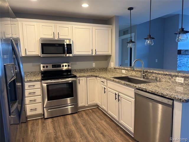 Property Photo: 5609 Acorn Lane MI 48314