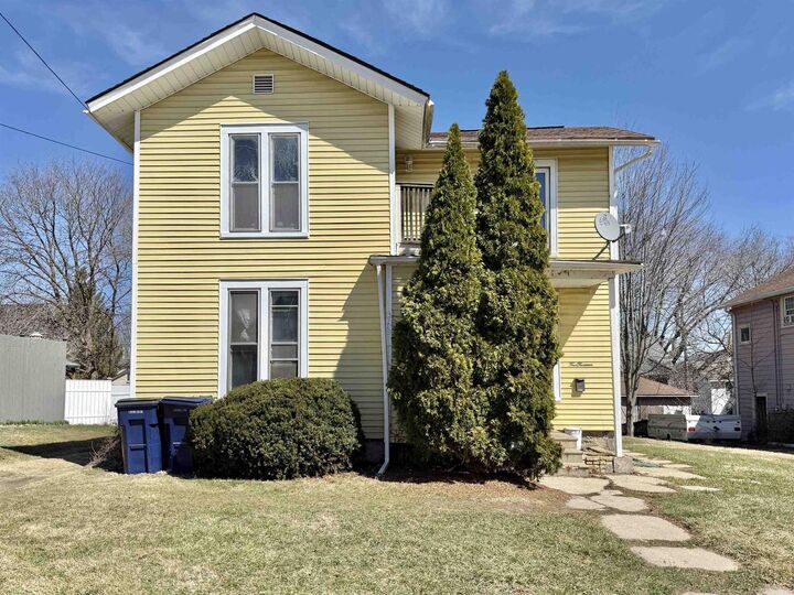 Property Photo:  414 North High Street  WI 53548 