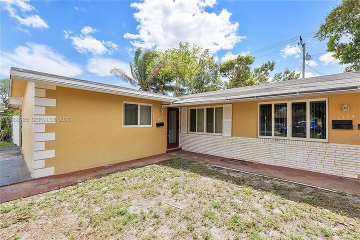 Property Photo: 5320 NW 15th Ct A FL 33313