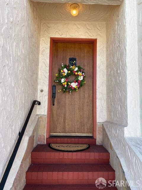 Property Photo:  151 Shawnee Avenue  CA 94112 