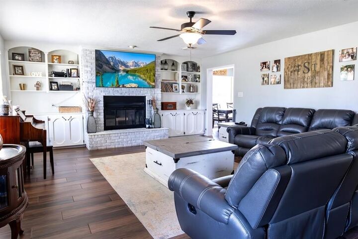 Property Photo:  2729 Oak Crest Drive  LA 70663 