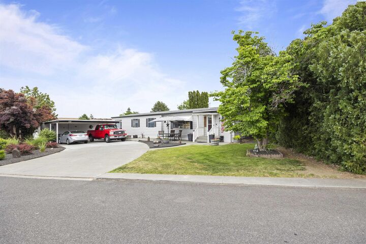 Property Photo:  3324 W 19th Ave  WA 99336 