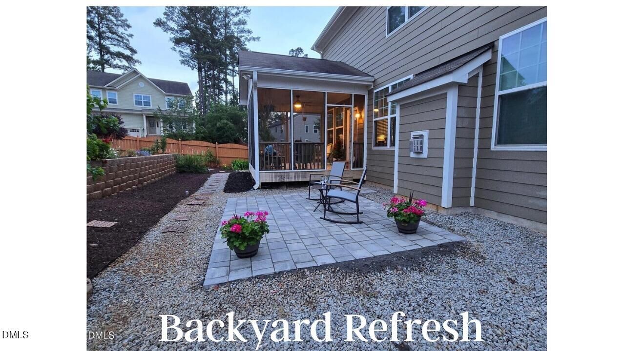 Property Photo:  108 Horncliffe Way  NC 27540 