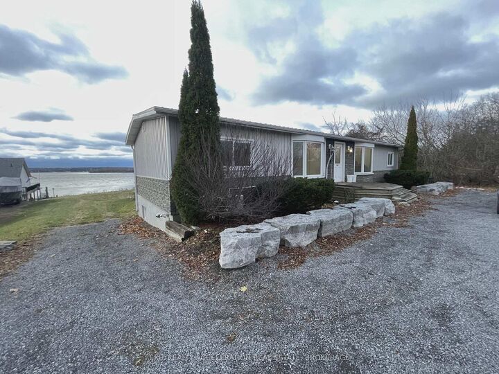 Property Photo:  38 Main Street  ON K0K 1X0 