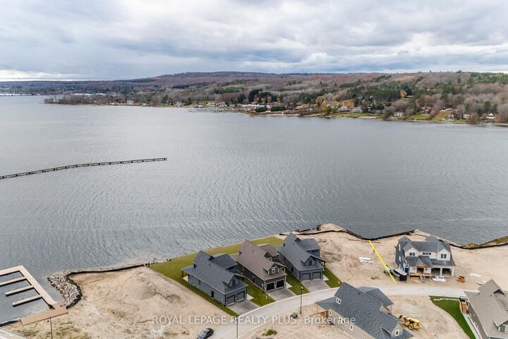 Property Photo:  20 Navigator Road  ON L9M 0W6 