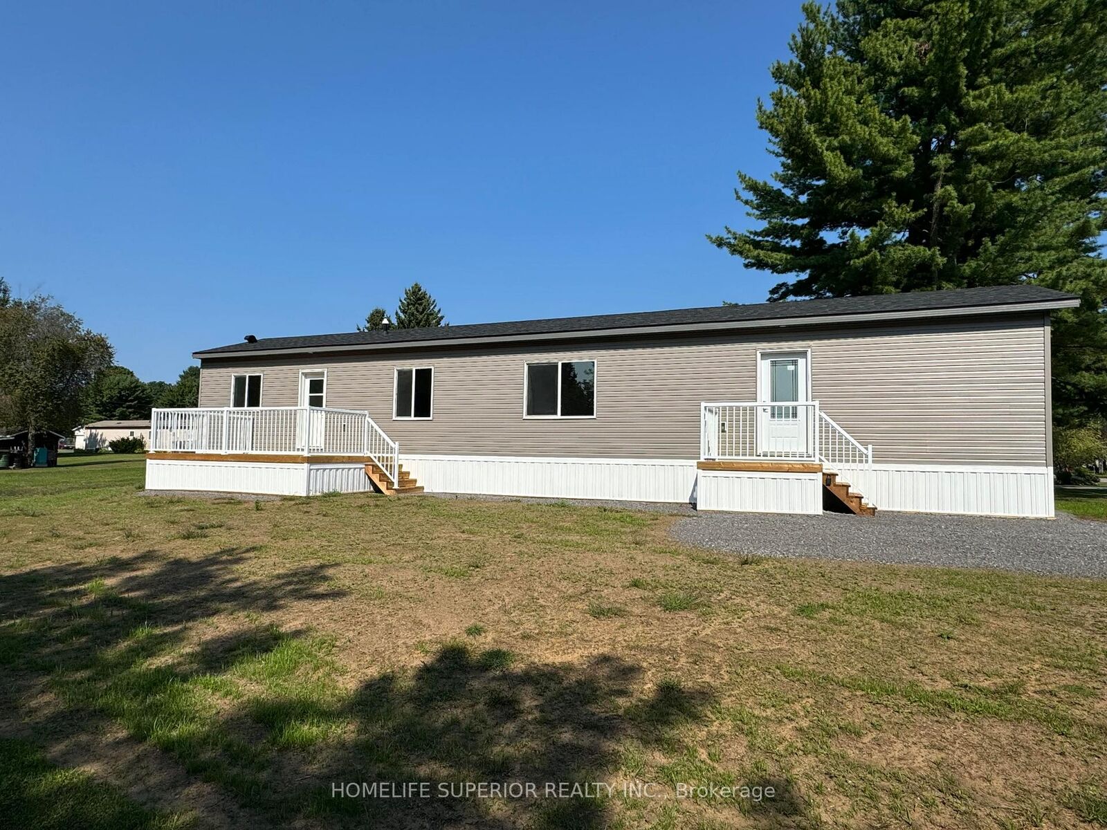 Property Photo: 72 Belmont Street ON K0L 1Z0