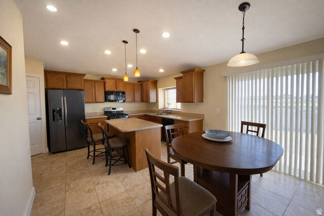 Property Photo:  2471 W 2150 N  UT 84048 