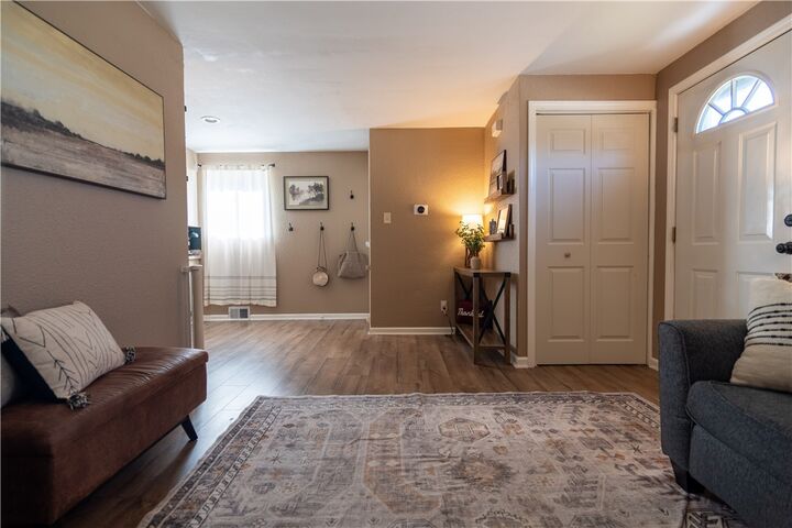 Property Photo:  774 Hill St  PA 15226 