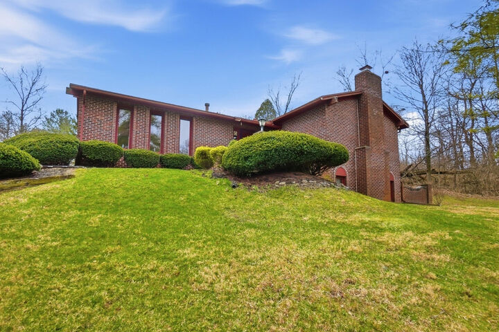 Property Photo:  3831 Crescent Hill Road  OH 45502 