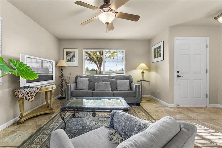 Property Photo:  2310 Iroquois Street  CA 95403 