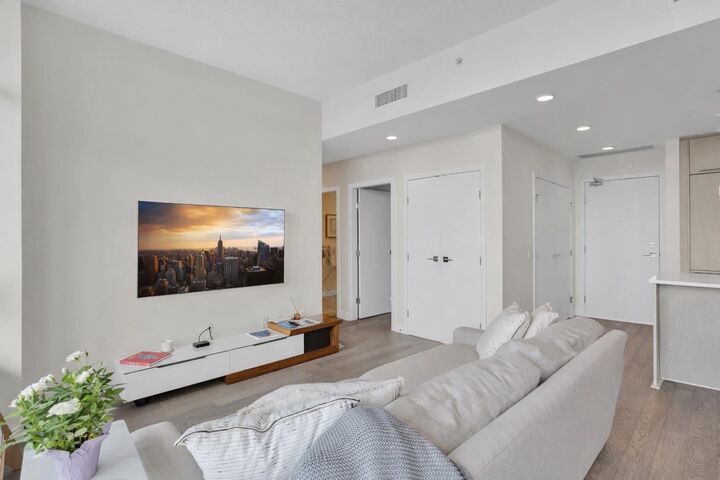 Property Photo: 5033 Cambie Street 505 BC V5Z 0H6