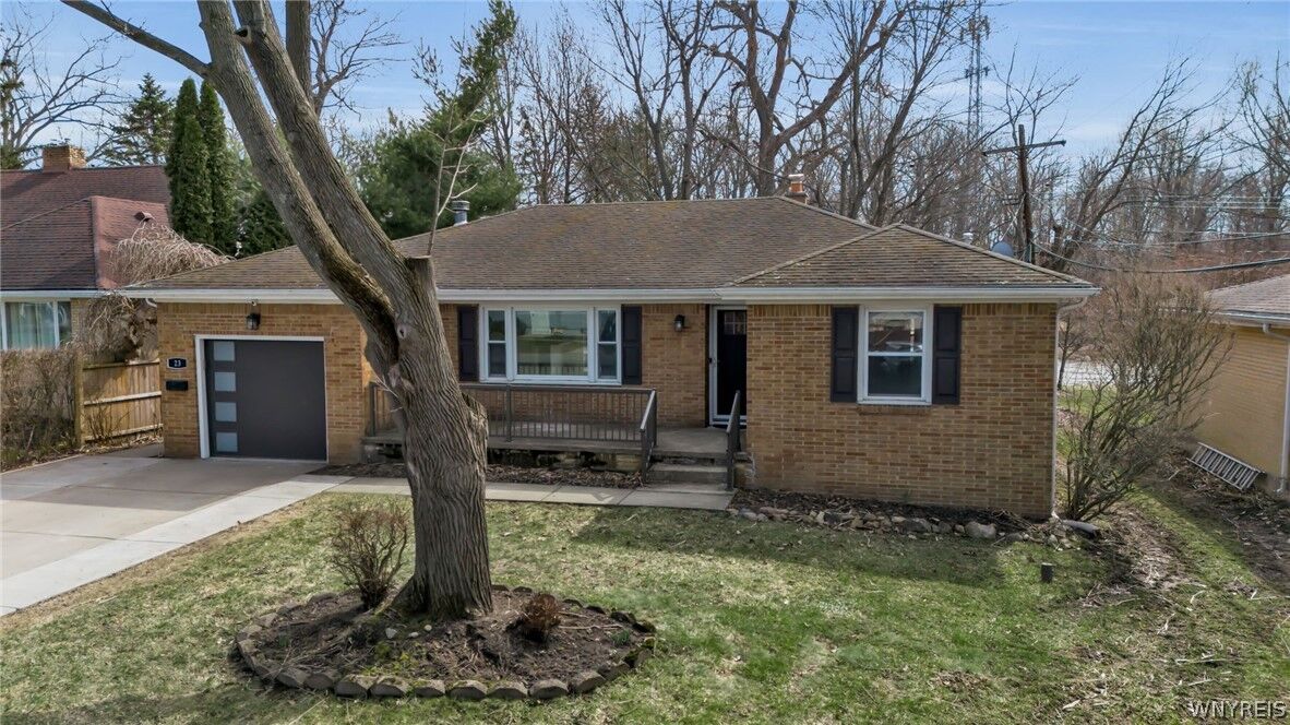 Property Photo: 23 W Willowdale Drive NY 14224