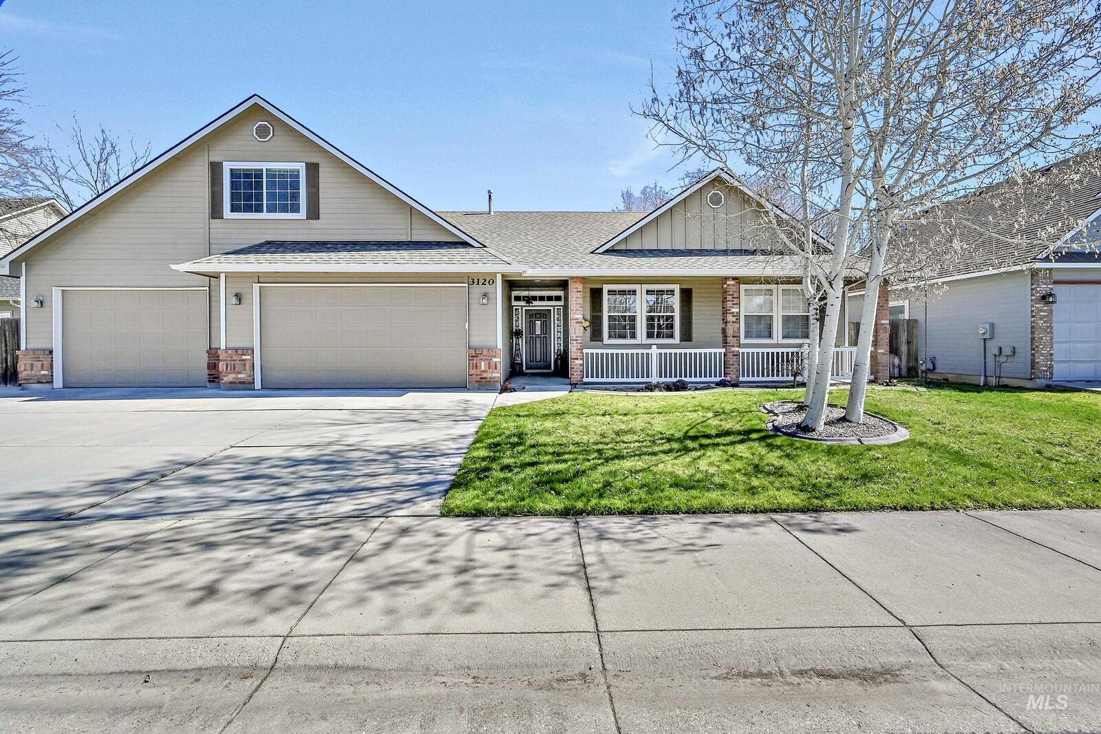 Property Photo: 3120 S Gold Bar Ave ID 83642