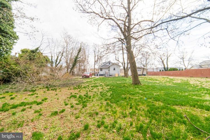 Property Photo:  426 W Peach Street 2  NJ 08360 