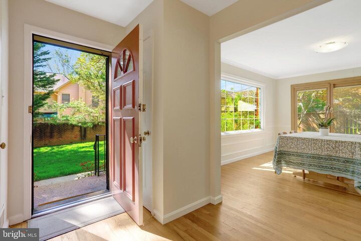 Property Photo:  3032 Seven Oaks Place  VA 22042 