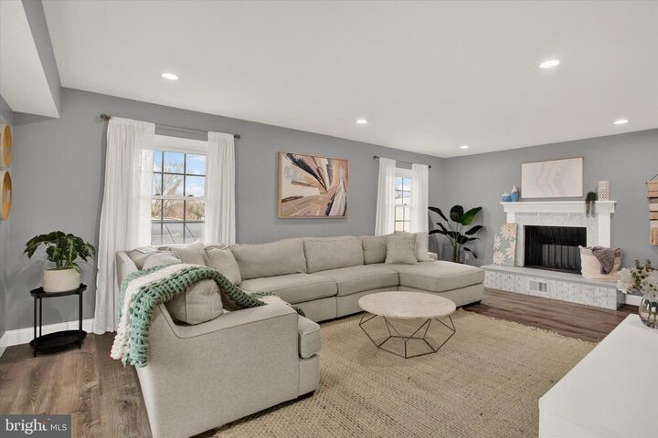 Property Photo:  2505 Kennet Lane  MD 20715 