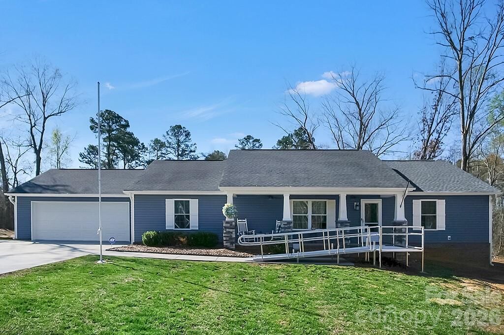 Property Photo: 104 Stonewood Estates Drive NC 28021