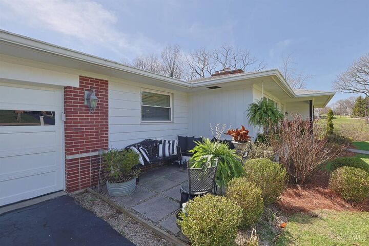 Property Photo:  5831 Belleview Avenue  OH 45242 