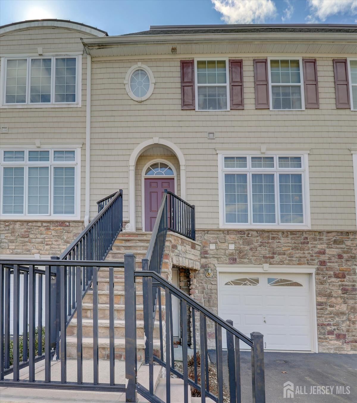 Property Photo:  12 Jensen Court  NJ 08857 