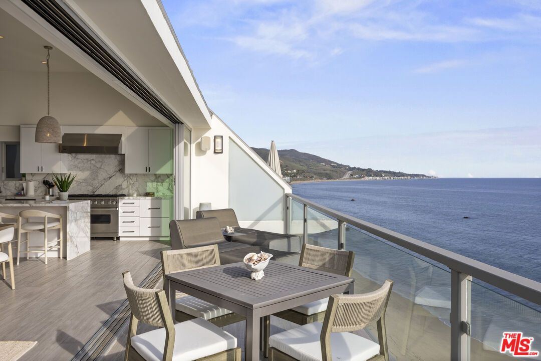 Property Photo:  26508 Latigo Shore Dr  CA 90265 