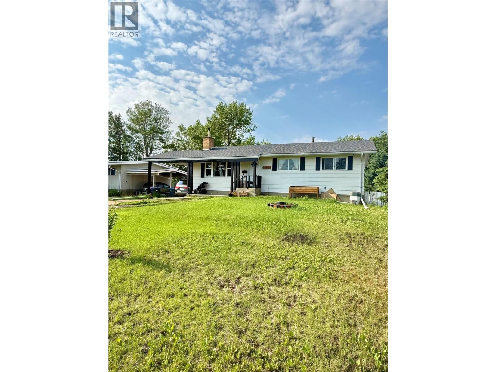 Property Photo: 1920 108 Avenue BC V1G 2T8