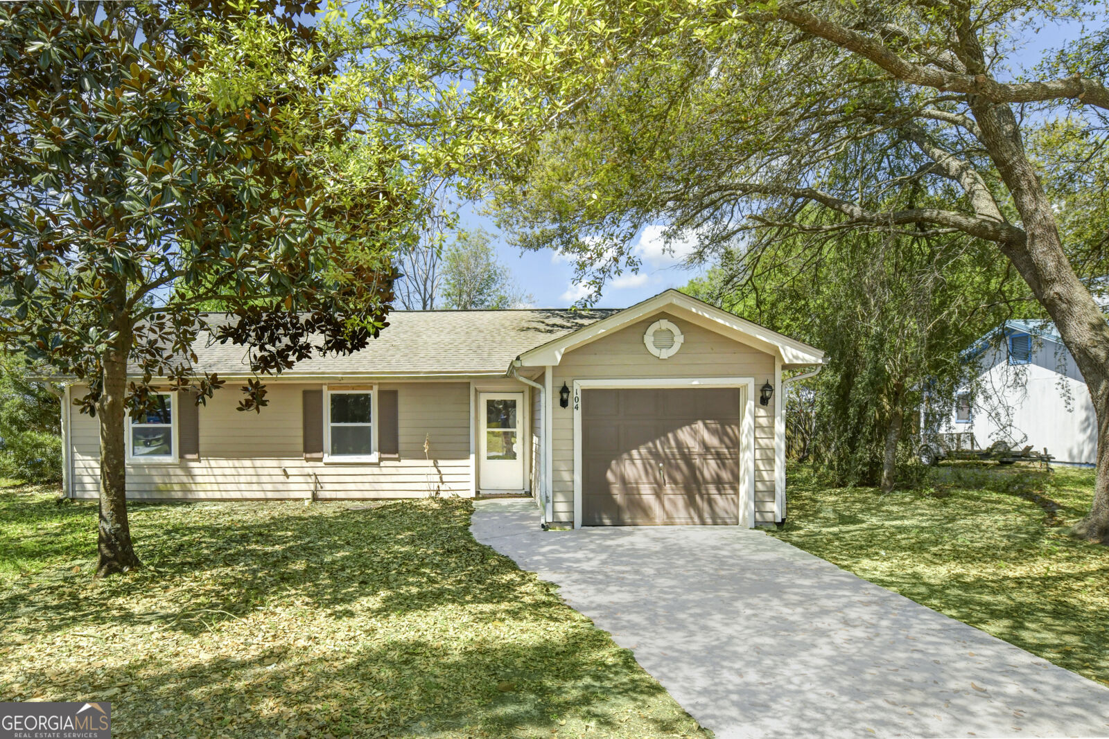 Property Photo:  104 Green Acre Court N  GA 31548 