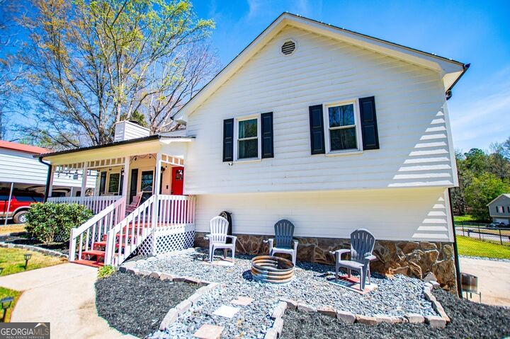 Property Photo:  80 Whitney Lane  GA 30180 