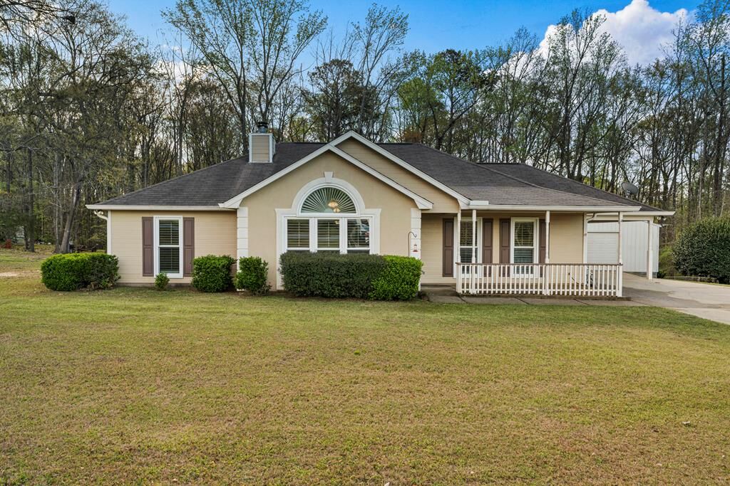 Property Photo:  303 Waterford Drive  GA 31804 