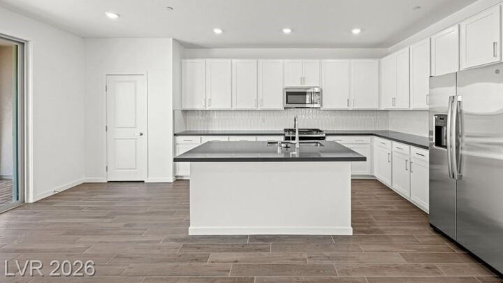 Property Photo: 312 Cabasa Place NV 89015