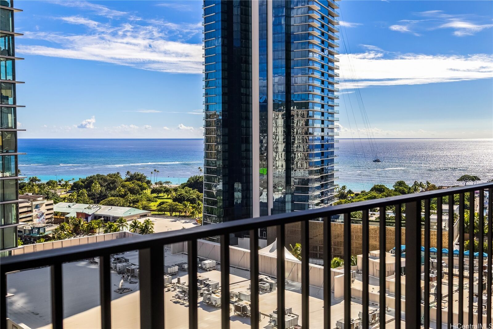 Property Photo: 987 Queen Street 1806 HI 96814