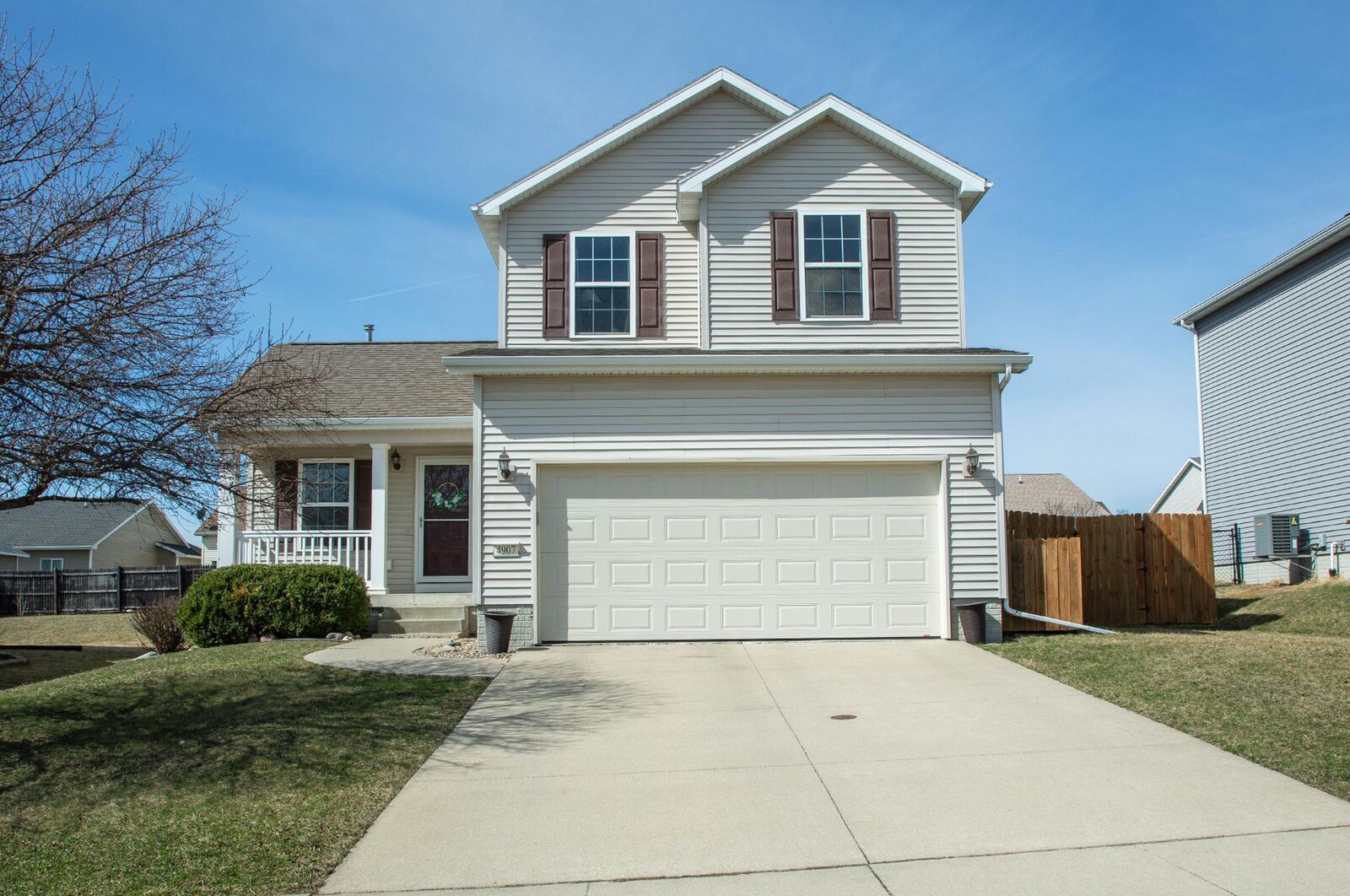 Property Photo:  4907 Luke Street  IA 50613 