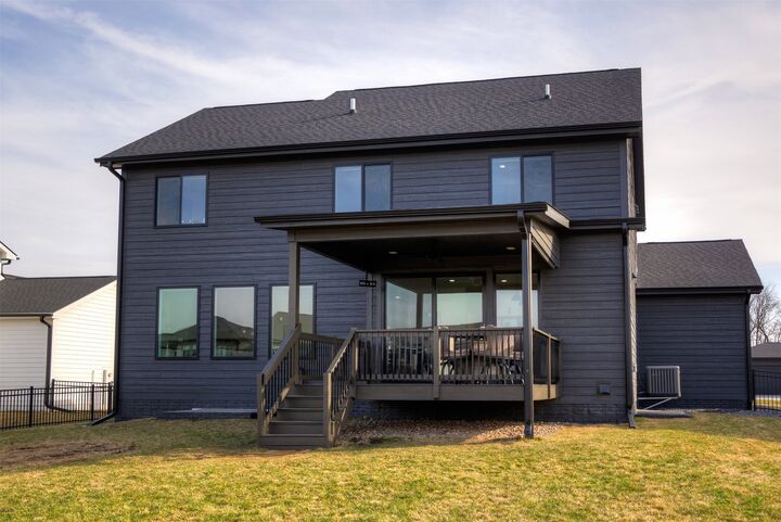 Property Photo:  18328 Tanglewood Drive  IA 50325 