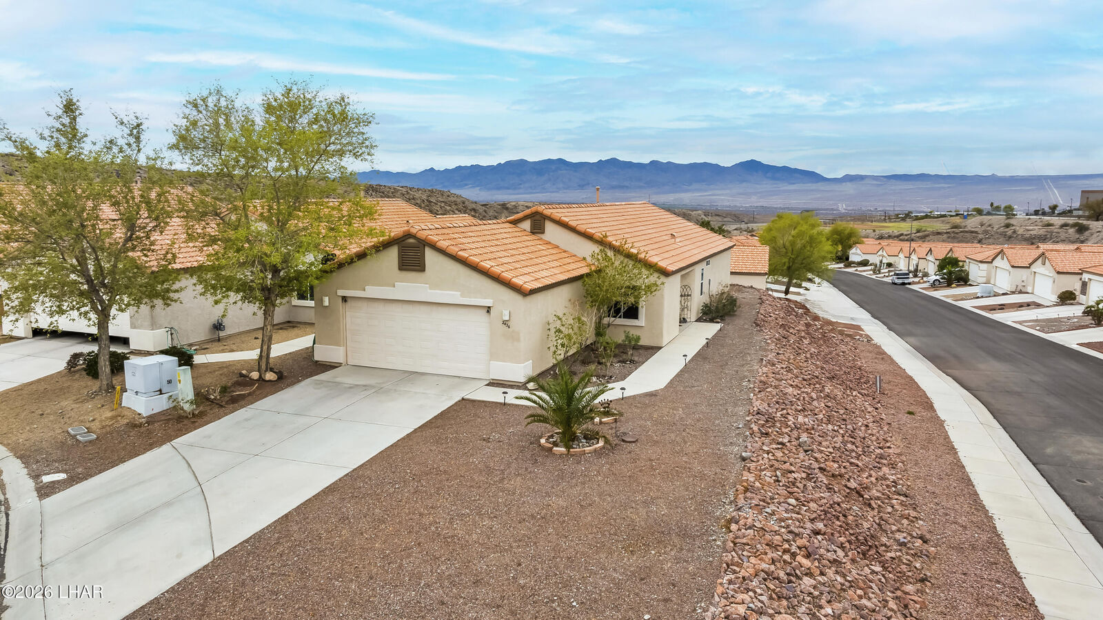 Property Photo: 2436 Topanga Dr AZ 86442