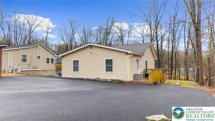 Property Photo:  126 Evergreen Drive  PA 18324 