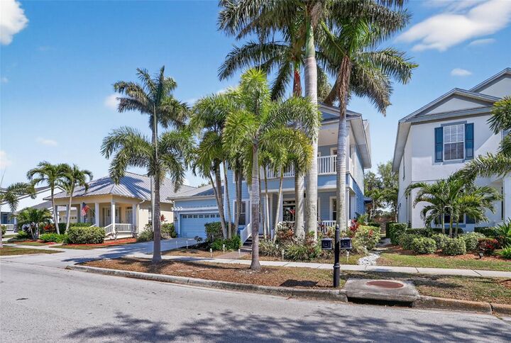 Property Photo: 416 Manns Harbor Drive FL 33572