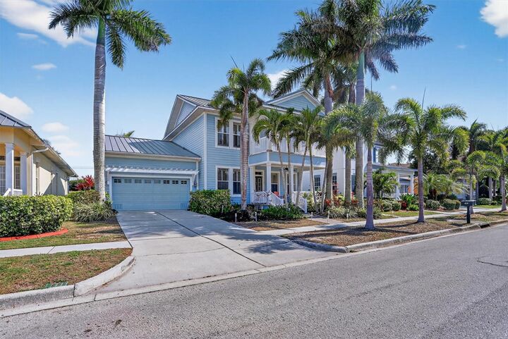Property Photo: 416 Manns Harbor Drive FL 33572