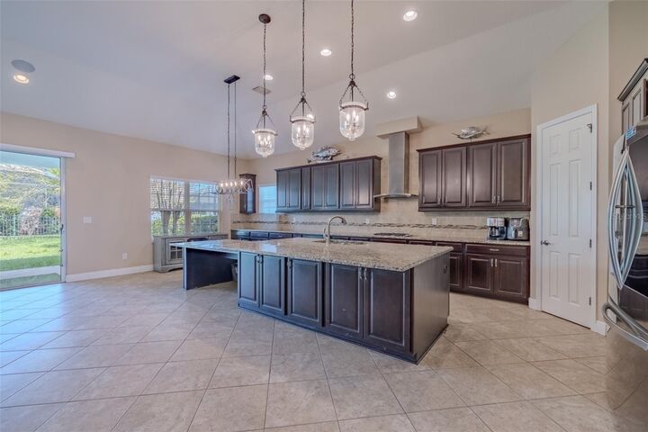 Property Photo: 5927 Jasper Glen Drive FL 33547