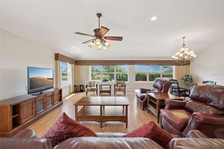 Property Photo:  9100 SE 170th Fontaine Street  FL 32162 