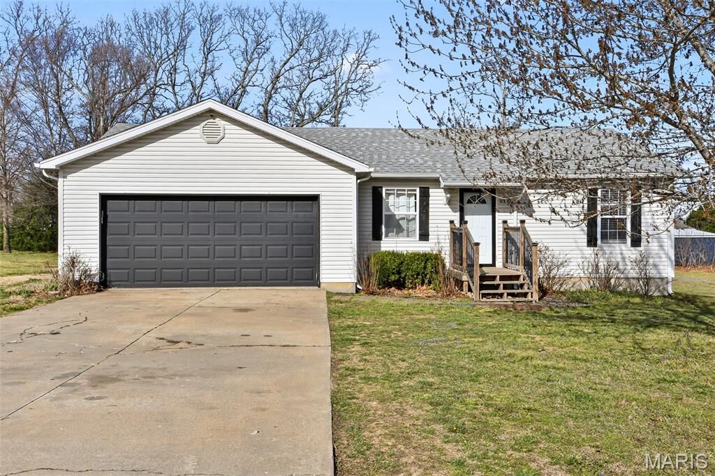 Property Photo:  2125 Cedarwood Court  MO 65536 