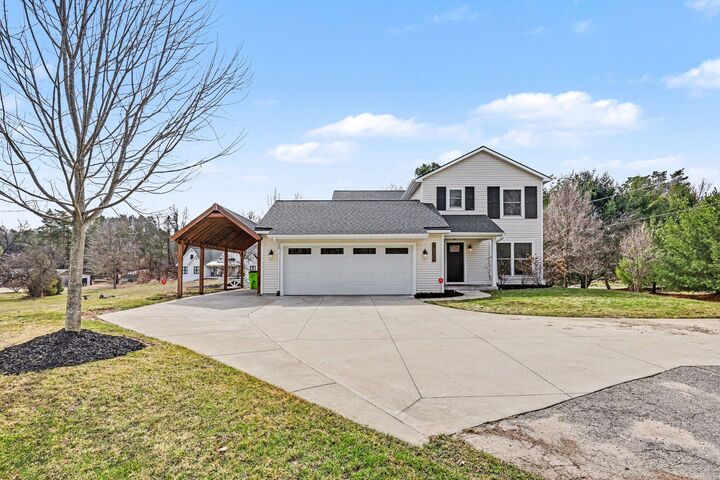 Property Photo: 4480 Knapp Street NE MI 49525