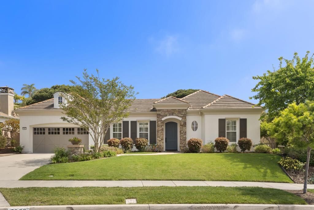 Property Photo: 7062 Crystalline Dr CA 92011