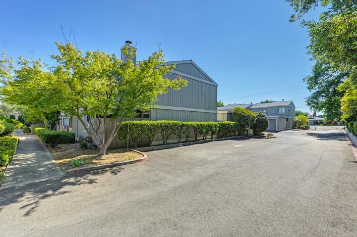 Property Photo:  2413 Post Oak Lane  CA 95825 