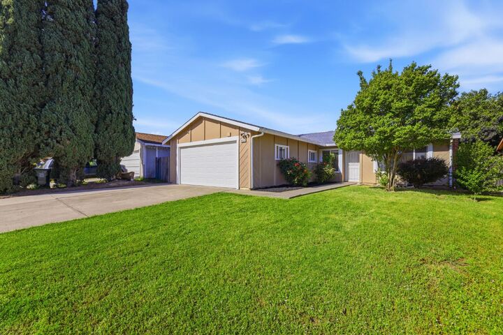 Property Photo:  8054 Pegler Way  CA 95823 
