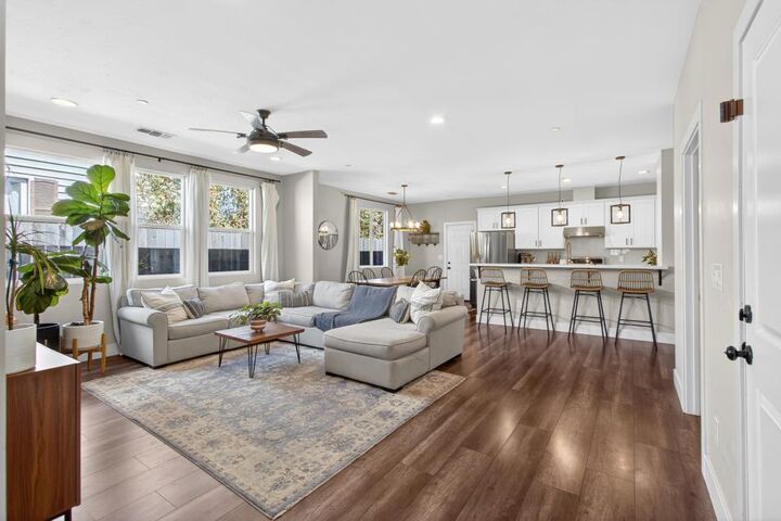 Property Photo:  867 J Street  CA 95648 