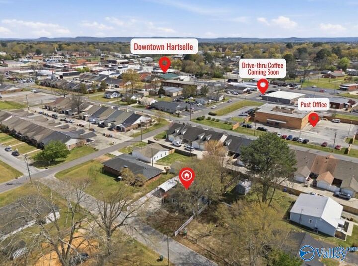 Property Photo:  504 Pine Street NW  AL 35640 