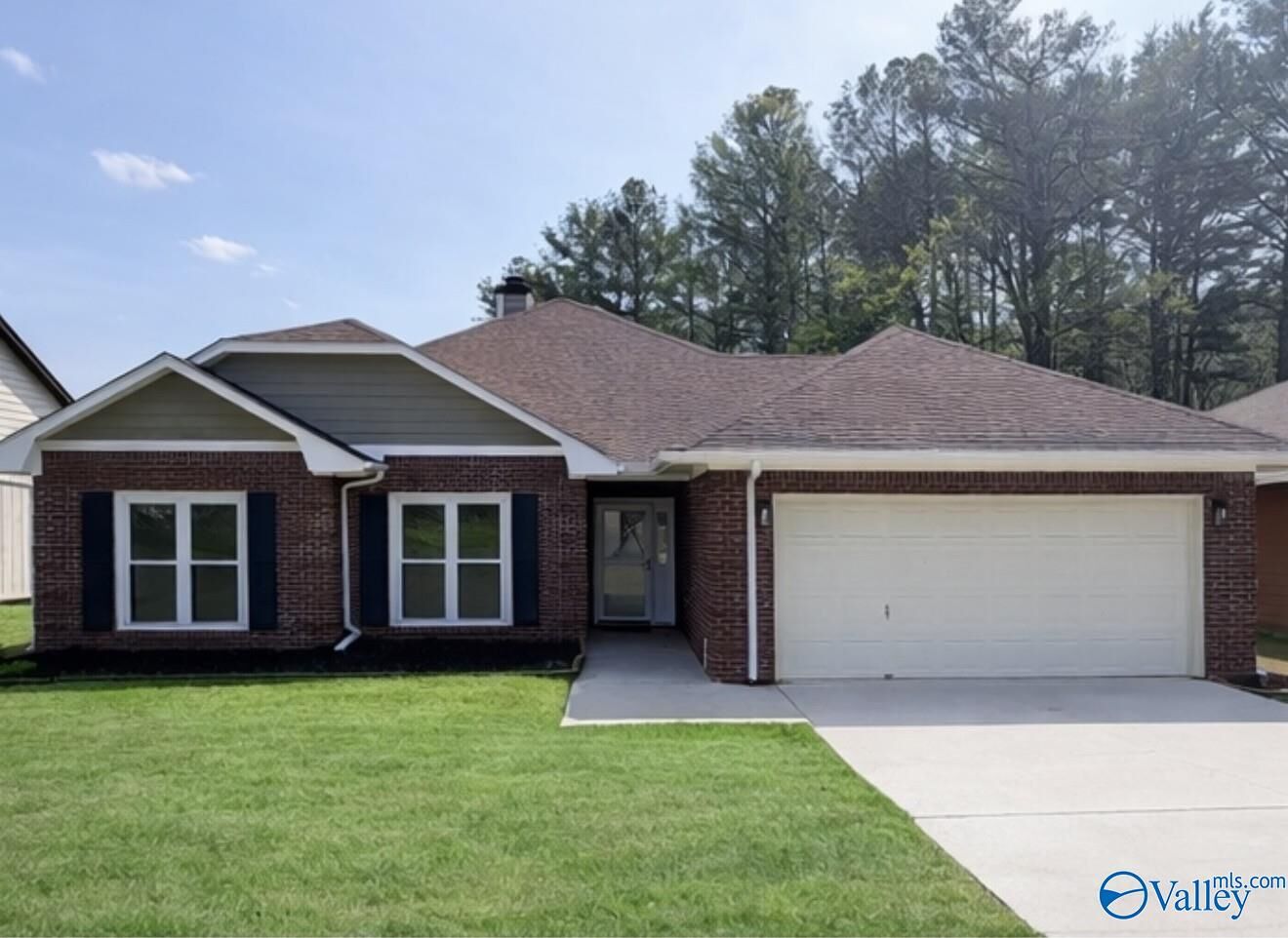 Property Photo:  716 Wynsom Drive  AL 35803 