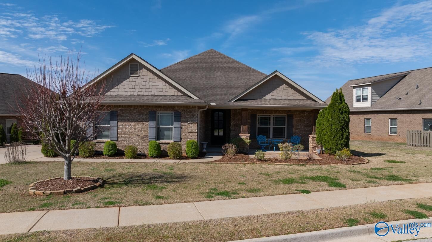 Property Photo: 20 Cypress Grove Lane SW AL 35824