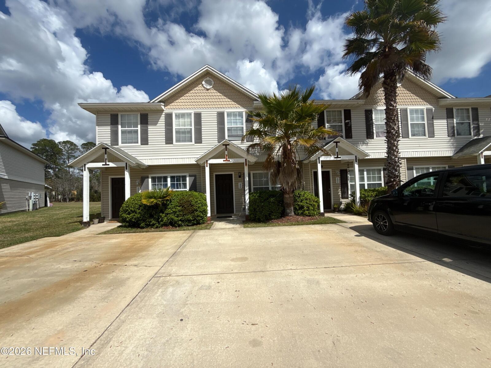 Property Photo: 1819 Lago Del Sur Drive FL 32068